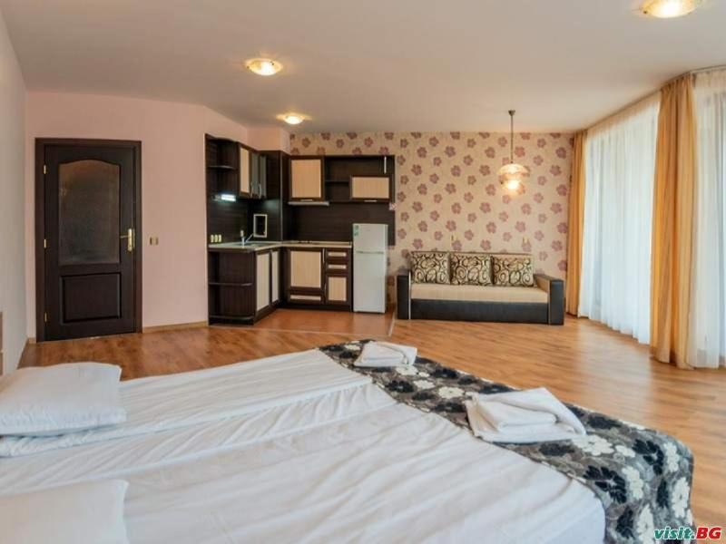 South Beach Hotel - New Management And Free Beach Access Царёво Экстерьер фото
