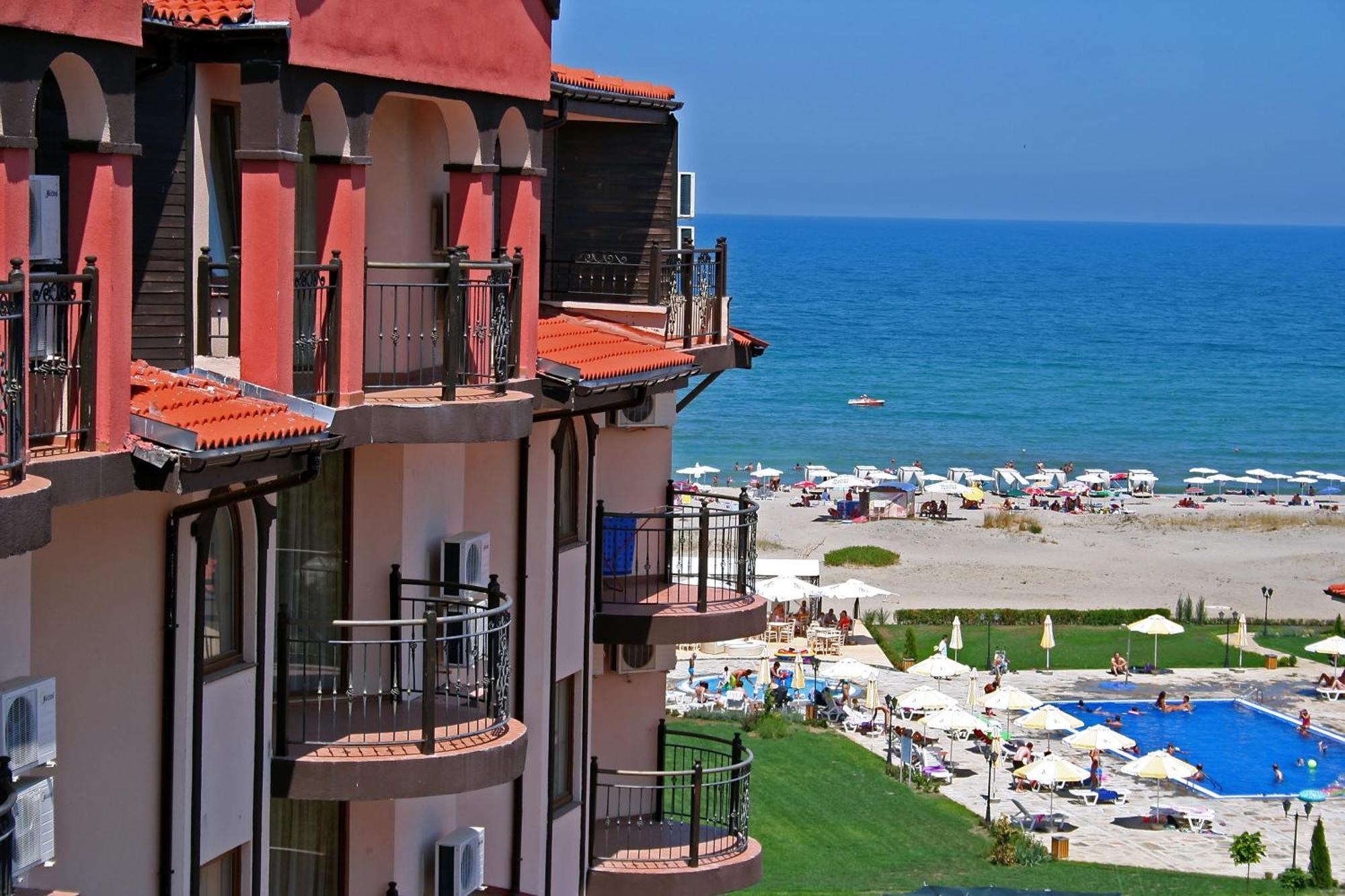 South Beach Hotel - New Management And Free Beach Access Царёво Экстерьер фото