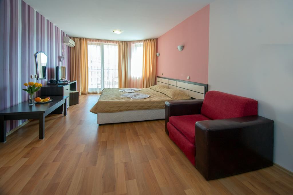 South Beach Hotel - New Management And Free Beach Access Царёво Экстерьер фото